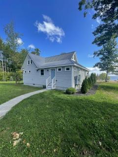 COUPLES COTTAGE LIMIT 4 cottage - North Sebago - 9