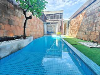 Large Villa Jimbaran With Pool & WiFi by 2ndHome - 4