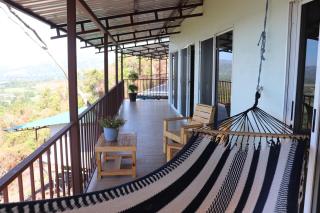 The Toucan - Cozy Mountain Cabin, Stunning Views, Private & Quiet in Costa Rica - Puente de Piedra - 8