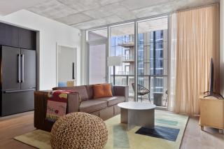 3 Condos Brand New Austin High Rise w Rooftop Pool Gym Yoga Studio More - Austin - 9