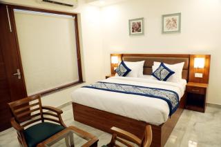 Hotel Sandal tree express - Noida - 8