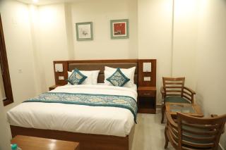 Hotel Sandal tree express - Noida - 2