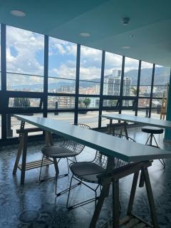 Apto central, tranquilo con guardado de maletas - 2