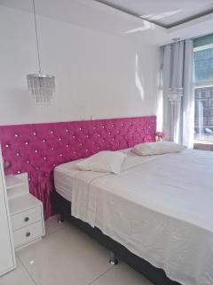 Quarto de casal ensolarado - Porto Alegre - 5