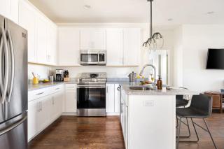 Hart Suite Buyout 4 by AvantStay Two Town House Buyout w Modern Amenities in Nashville - Nashville - 6