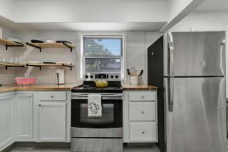 Modern Retro Home - The Perfect Tampa Experience - Tampa - 4