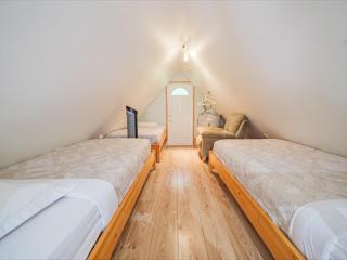 Surf Haven - Cabin in Ucluelet - Sleeps 5 - Ucluelet - 4
