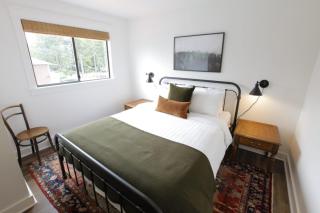 Raven Lady #201- Ucluelet Sleeps 6 Pet Friendly - 2