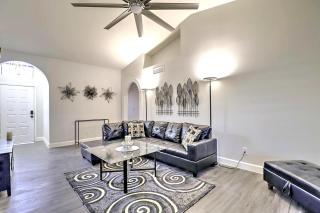 Executive Retreat near State Farm Stadium - Glendale - 9