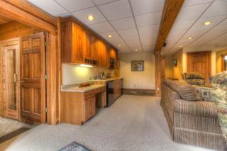 Most Luxury 7000 Sq ft Log Estate with Pool Hot Tub Sauna - Wilmington - 7