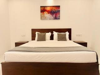 Queens Mount Glen Heights - 1