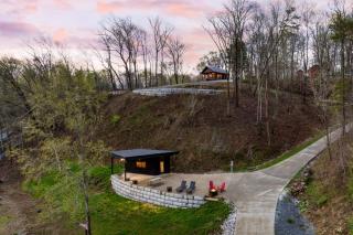 Waterfront Cabin Near Dollywood Douglass Lakefront Escape - Sevierville - 8