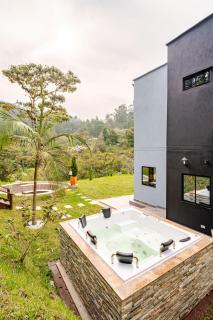 Nature Retreat Views, Grill, Jacuzzi & Glamping - Guarne - 9
