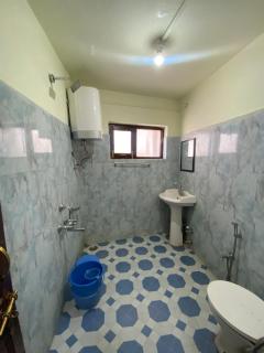 NH1 Hotel and Restaurant - Kargil - 2