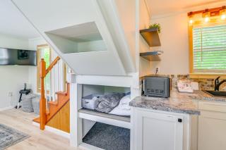 2 Mi to MSU Tiny Home with Furnished Deck! - Starkville - 1