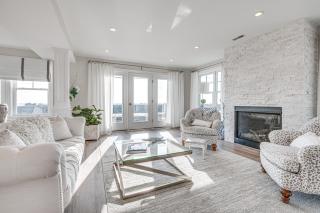 Walk to Rye Harbor State Park Home with Ocean Views - 0