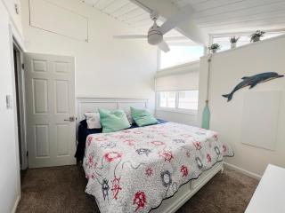3BR Canal Front Getaway Near Fenwick Walk to Beach with Dock and Kayaks - Ocean City - 9