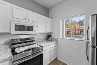 SUPER YES - MANY AMENITIEs RELAX GYM COURTs - 1