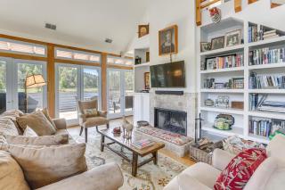 2 Docks and Paddleboard Lakefront Alabama Retreat! - Trussville - 8