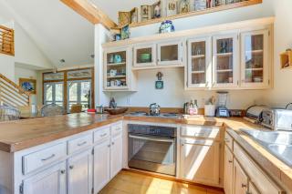 2 Docks and Paddleboard Lakefront Alabama Retreat! - Trussville - 2