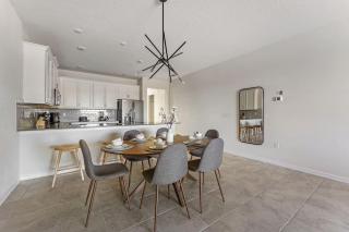 3 BR Amazing House Sleeps 8 CG875 - Kissimmee - 1