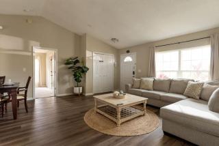 New Listing Pool and Game Room 4BR - 5