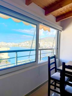 Seb's Central Apartment - Sarandë - 8