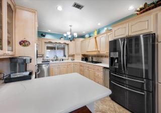 Waterfront & Pet-friendly 3-Acre Home with fire-pit - Hutto - 5