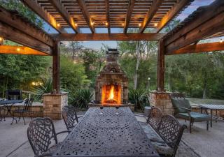 Waterfront & Pet-friendly 3-Acre Home with fire-pit - Hutto - 0