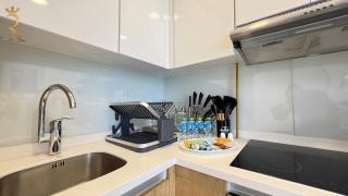 Trendy 1BR with Pool n Gym in Raha Loft - Abu Dhabi - 1