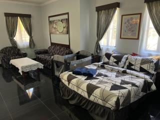Swiss Court Holiday Apartments - Lumut - 0