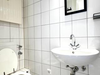 Meribu W18-20 Wohnung für Monteure und Arbeiter - Bottrop - 6