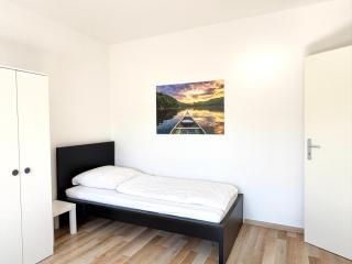 Meribu W18-20 Wohnung für Monteure und Arbeiter - Bottrop - 1