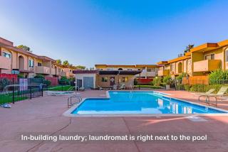 Entire Private 2-Bedroom Condo 3 Queen Bed, Pool & Free Parking, Available Now - San Diego - 3