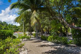 Beachfront Villa Deep Pool Sleeps 6 Private Suite - Maya Beach - 5