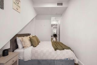 Spacious 3BR Family Haven in Lower Manhattan - New York - 3