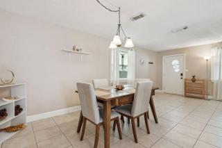 Saltwater Sanctuary for 6 1pup - Jacksonville Beach - 7