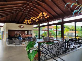 Resort QSB - Um novo padrão de conforto e lazer no coração da cidade - Pirenópolis - 4