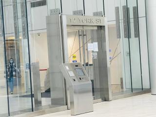 new MillionDollarView High Floor CN Tower LAKE - 4