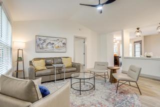 < 1 Mi to Main St & Amphitheater: Woodstock Home! - 0