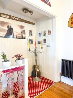 Seafront Serenity - Stylish Home for 5 - 2