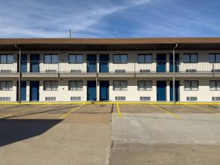 Motel 6-Dyersburg, TN - Dyersburg - 8