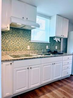 Private Basement APT Near DC Pet Friendly WiFi King Bed Kitchen and More - Arlington - 3