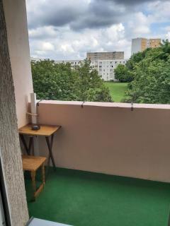 Newly Renovated - Stylish 3-Room Flat with Balcony - Central & Exklusive Parking Spot - Halle an der Saale - 7