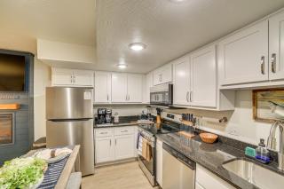 Walk to Branson Landing Condo with Resort Amenities - 3
