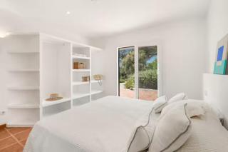 Casa Maitzgon - Renovada villa con piscina y jardín - Cap d'en Font - 8