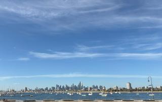 Beachfront & access to all St Kilda has to offer - 5