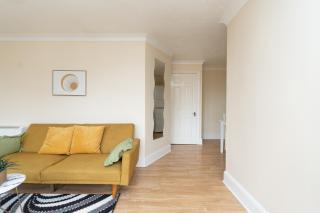 Centrally Located Cozy Apartment in Southampton - 6