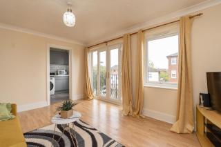 Centrally Located Cozy Apartment in Southampton - Southampton - 4