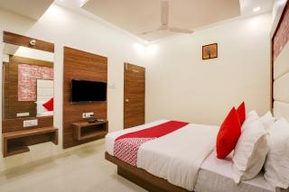 Hotel O Grand - Vadodara - 9